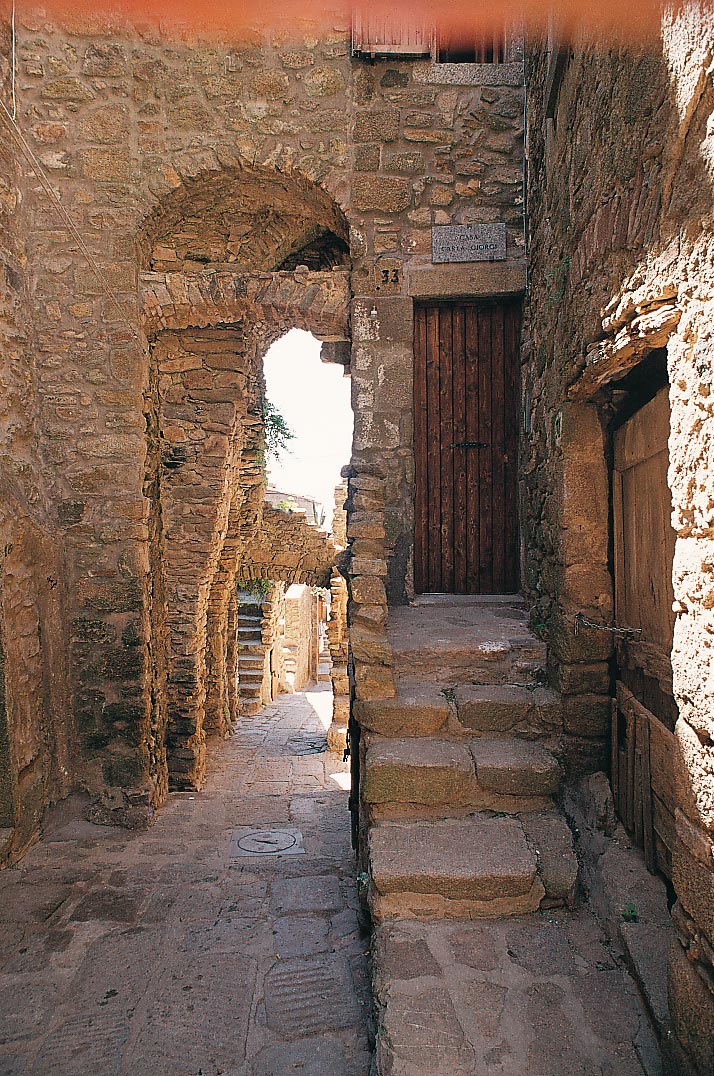 Isola del Giglio castello 3