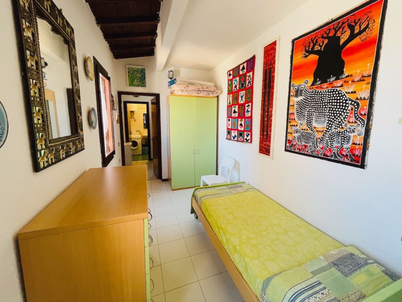 rent-gallery.alt_base