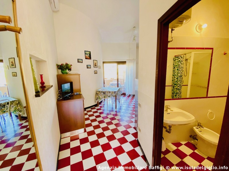 rent-gallery.alt_base