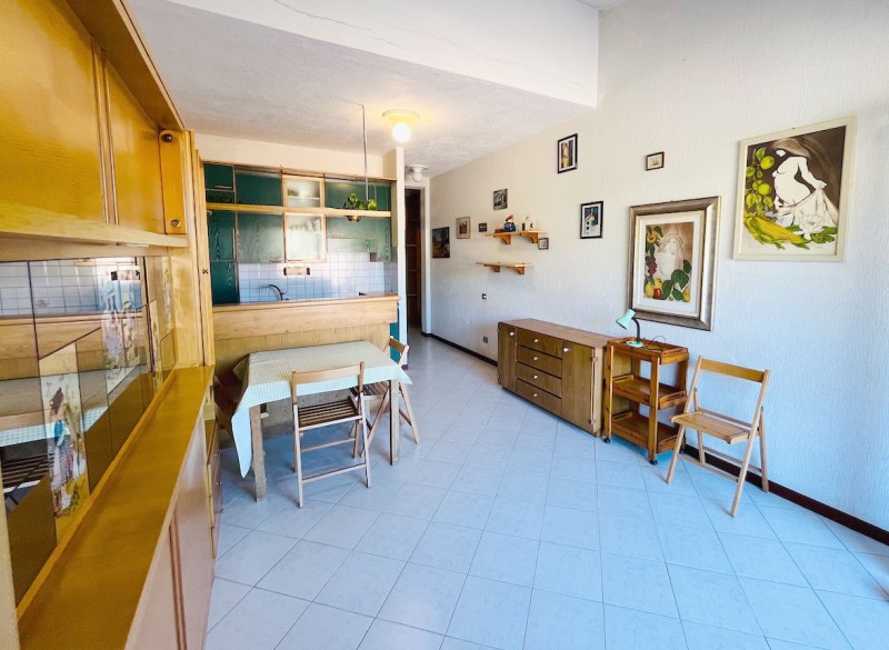 rent-gallery.alt_base