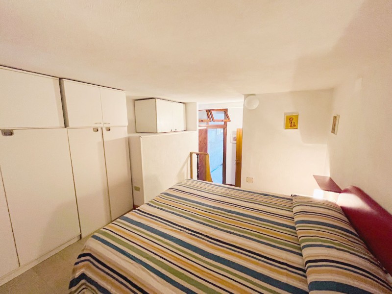 rent-gallery.alt_base