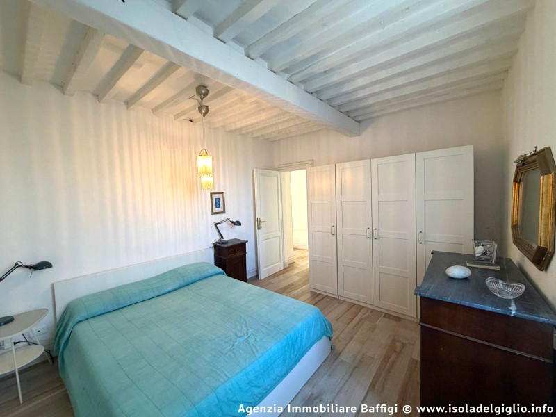 rent-gallery.alt_base