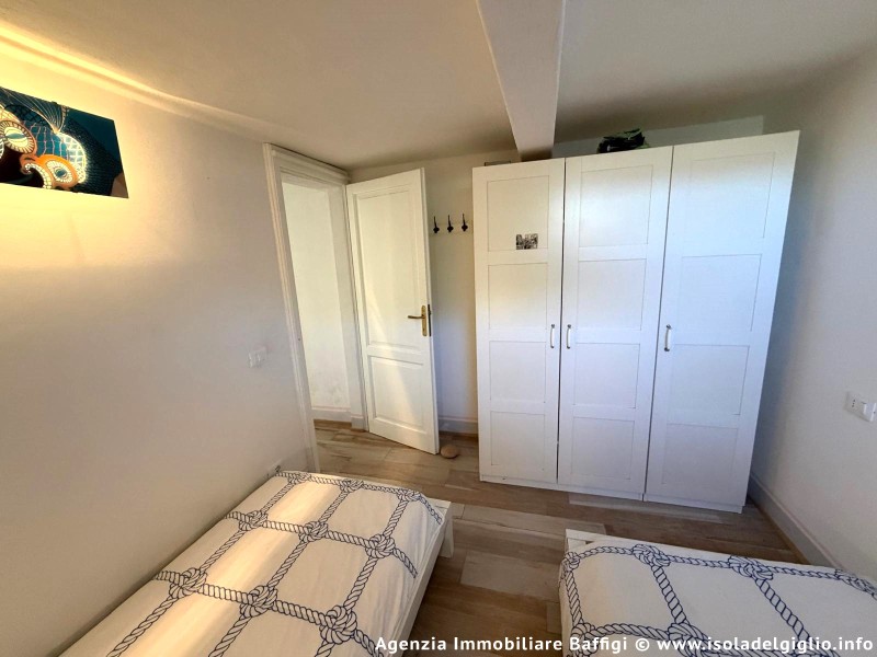 rent-gallery.alt_base