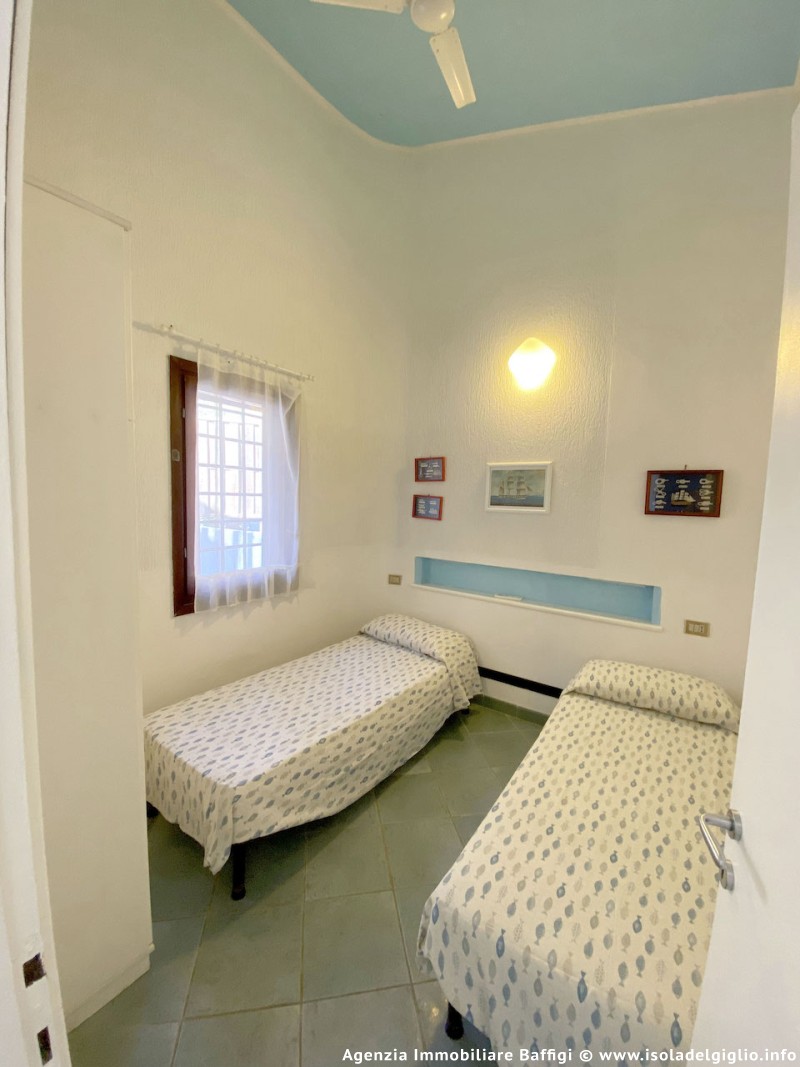 rent-gallery.alt_base