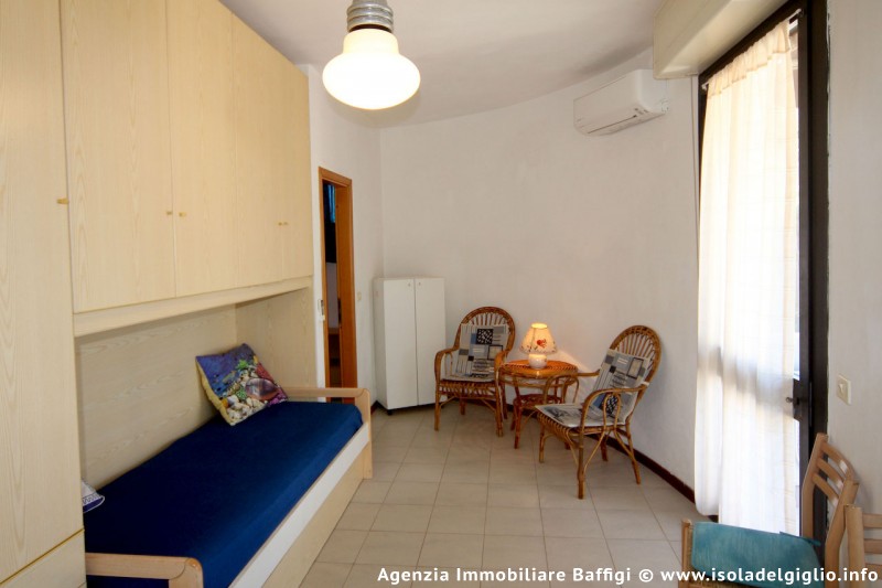 rent-gallery.alt_base