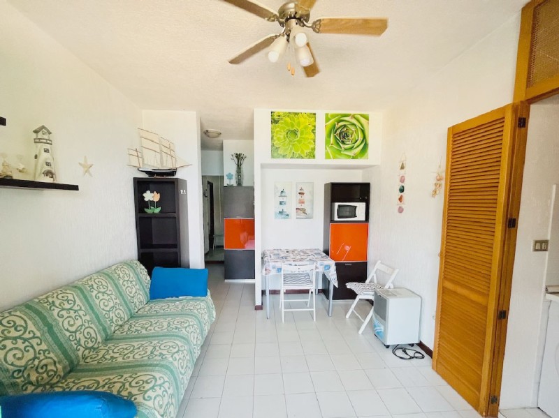 rent-gallery.alt_base