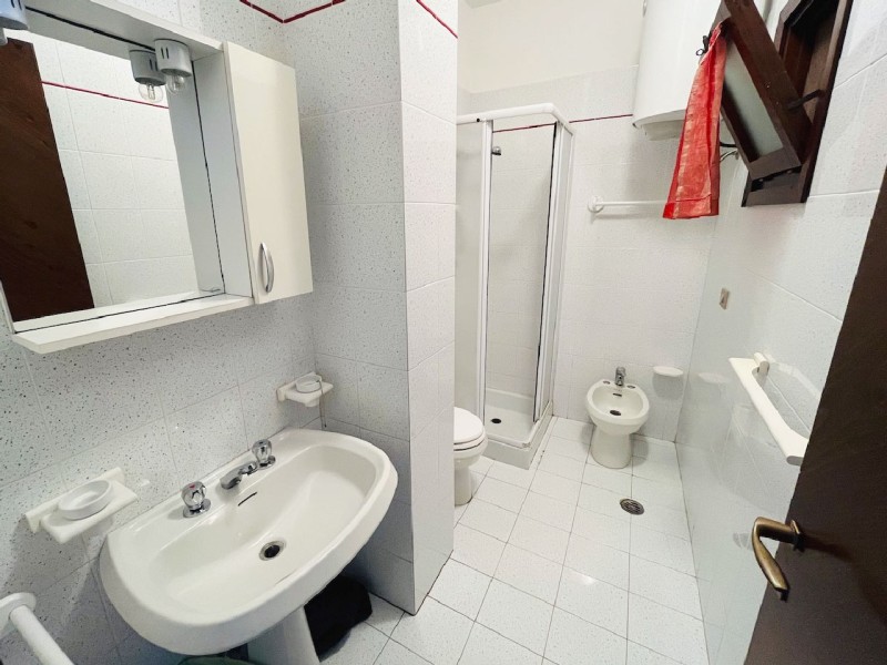 rent-gallery.alt_base