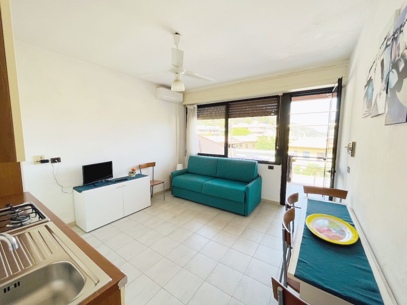 rent-gallery.alt_base