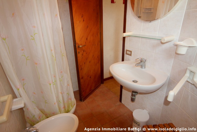 rent-gallery.alt_base