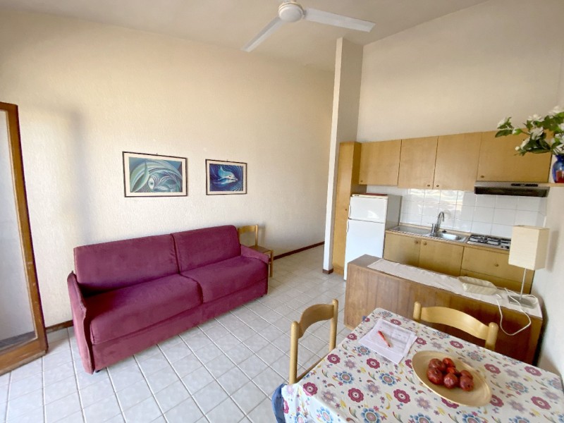 rent-gallery.alt_base