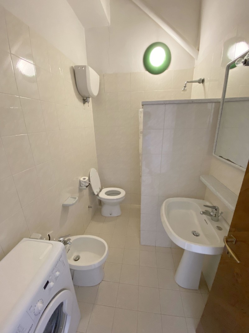 rent-gallery.alt_base