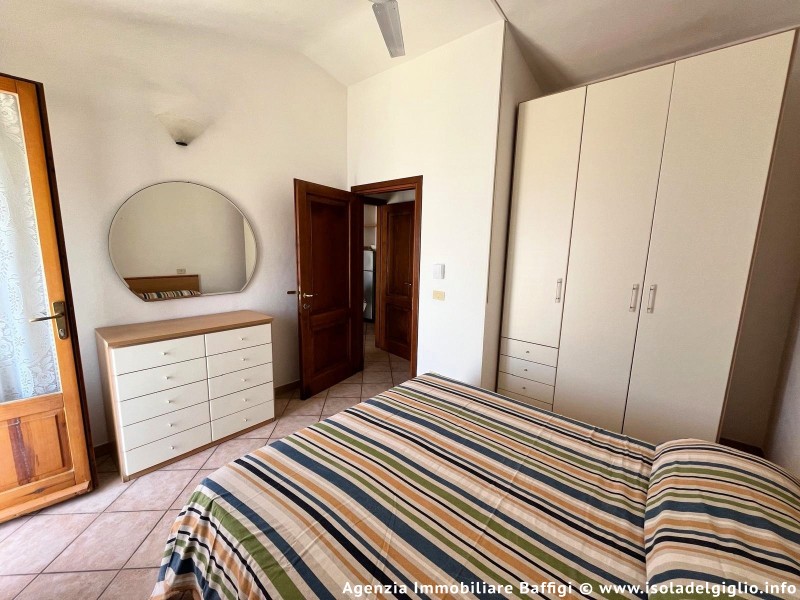 rent-gallery.alt_base