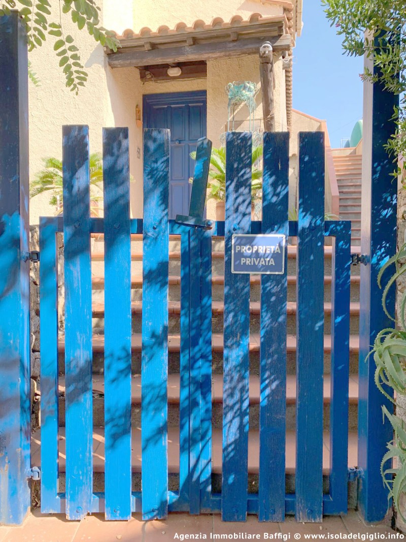 rent-gallery.alt_base