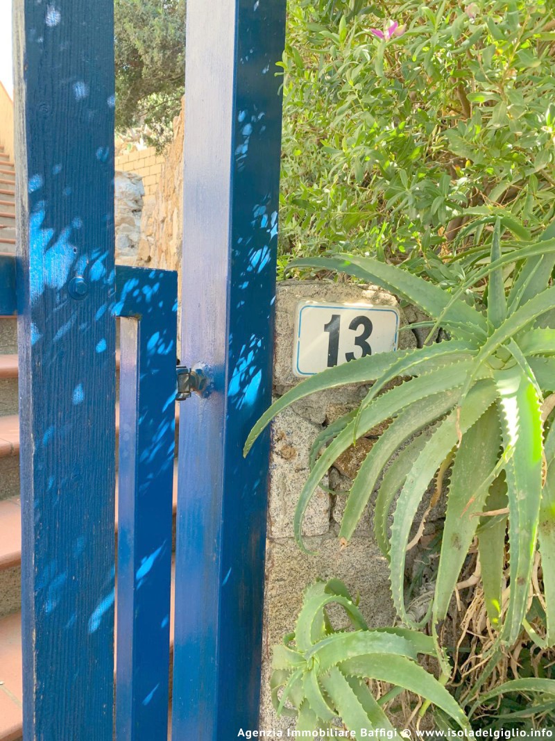 rent-gallery.alt_base