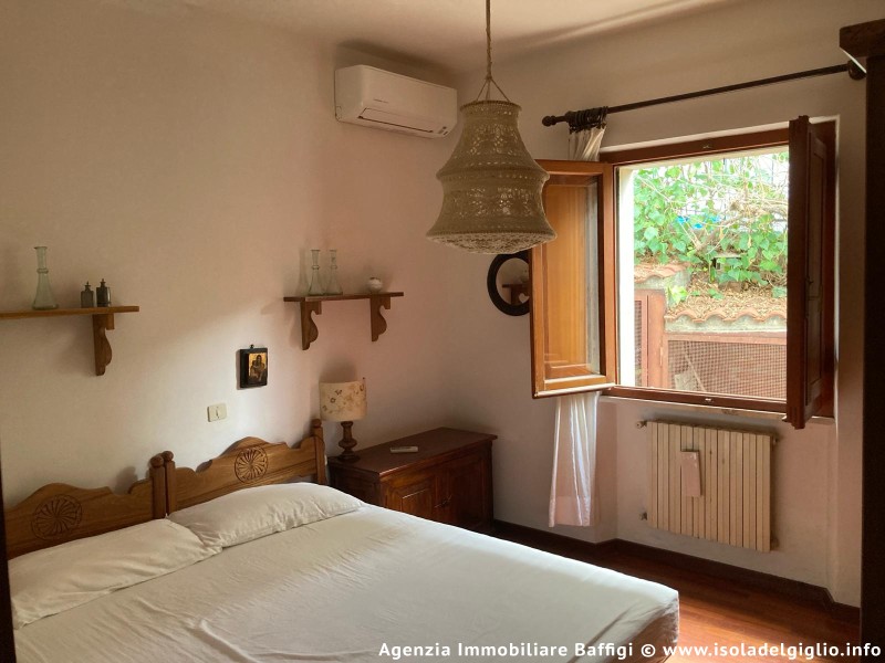 rent-gallery.alt_base