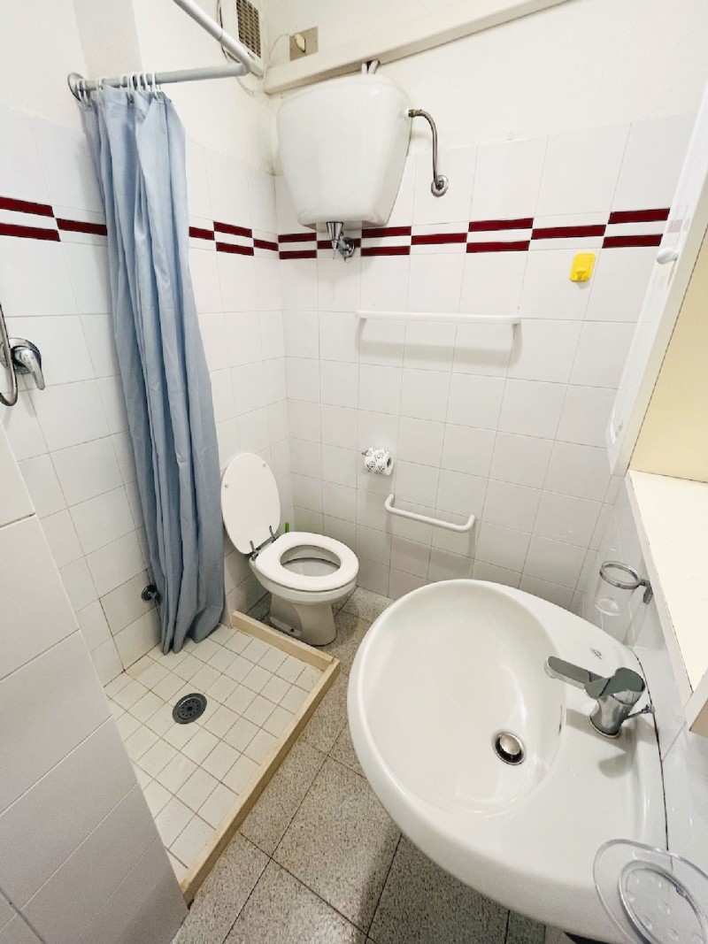 rent-gallery.alt_base