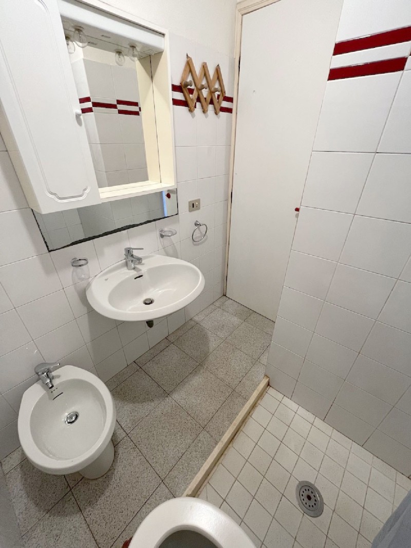 rent-gallery.alt_base