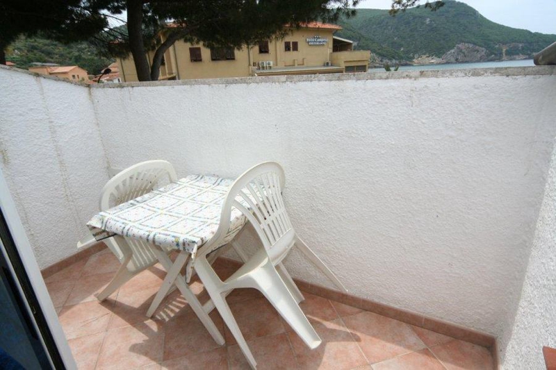 rent-gallery.alt_base