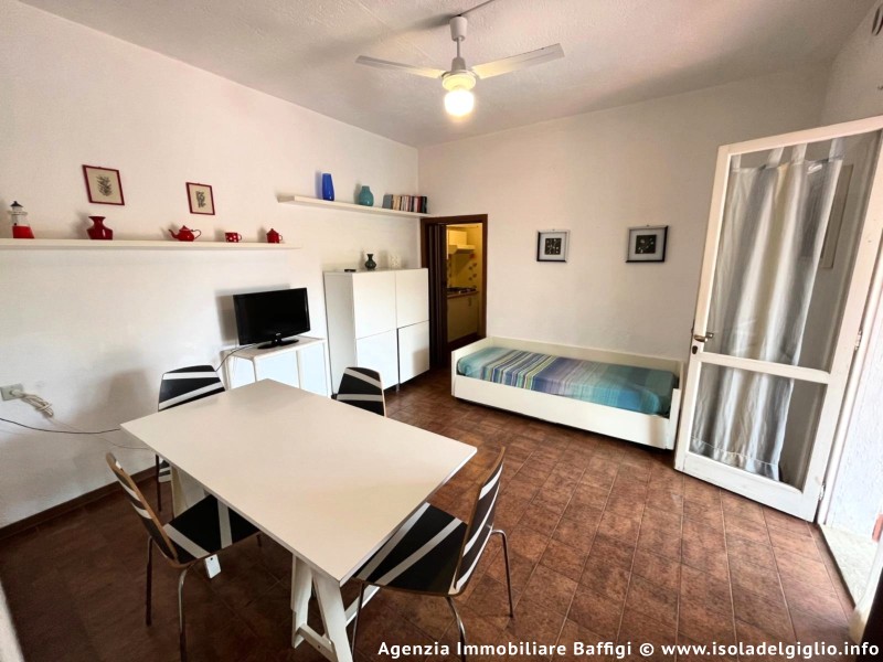 rent-gallery.alt_base