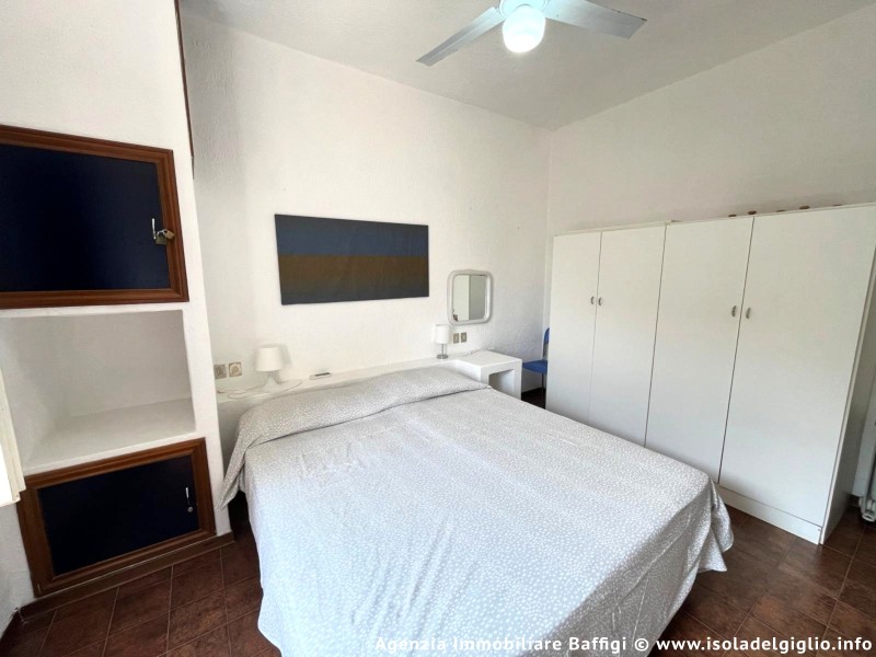 rent-gallery.alt_base