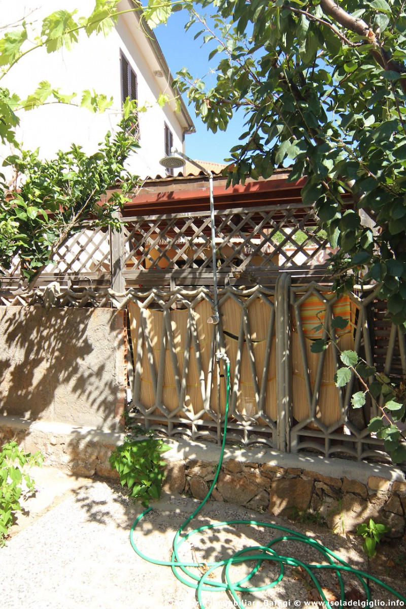 rent-gallery.alt_base