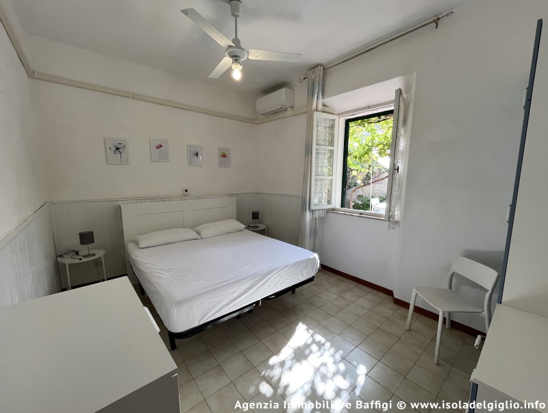 rent-gallery.alt_base