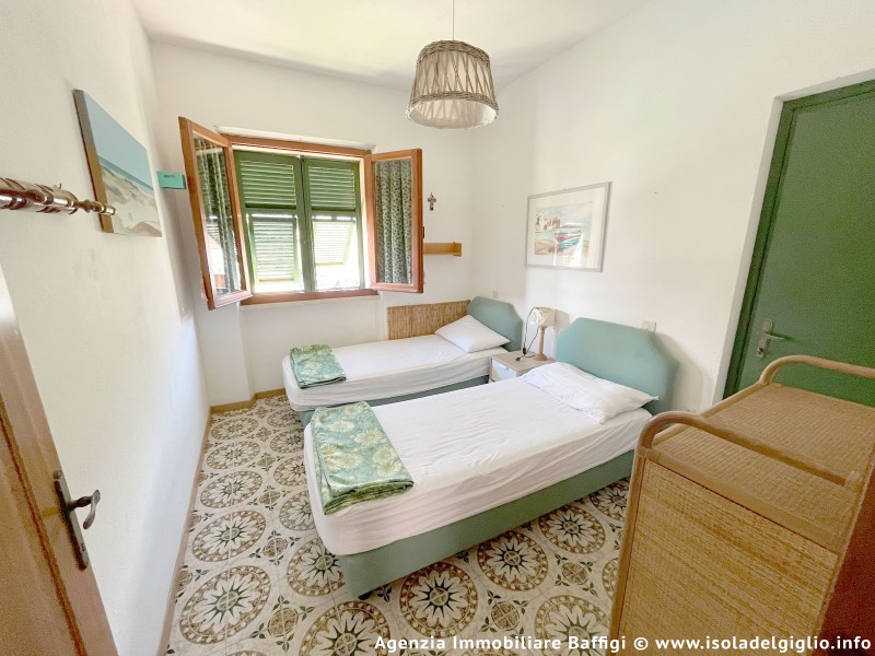 rent-gallery.alt_base