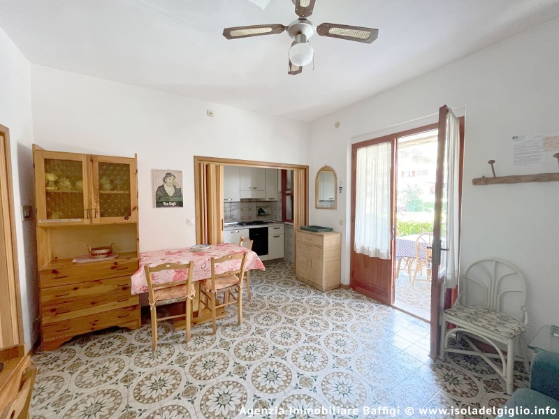 rent-gallery.alt_base