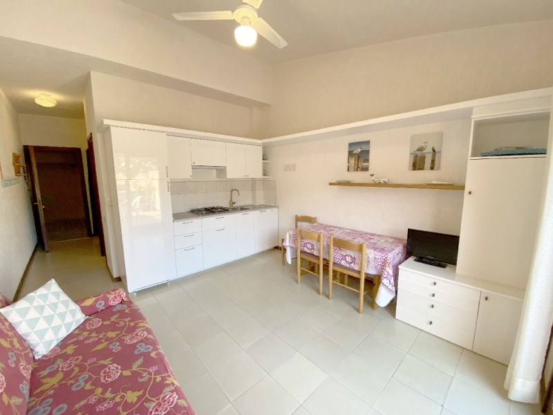 rent-gallery.alt_base