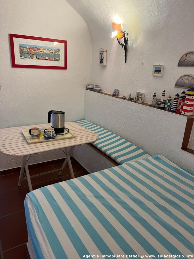 rent-gallery.alt_base