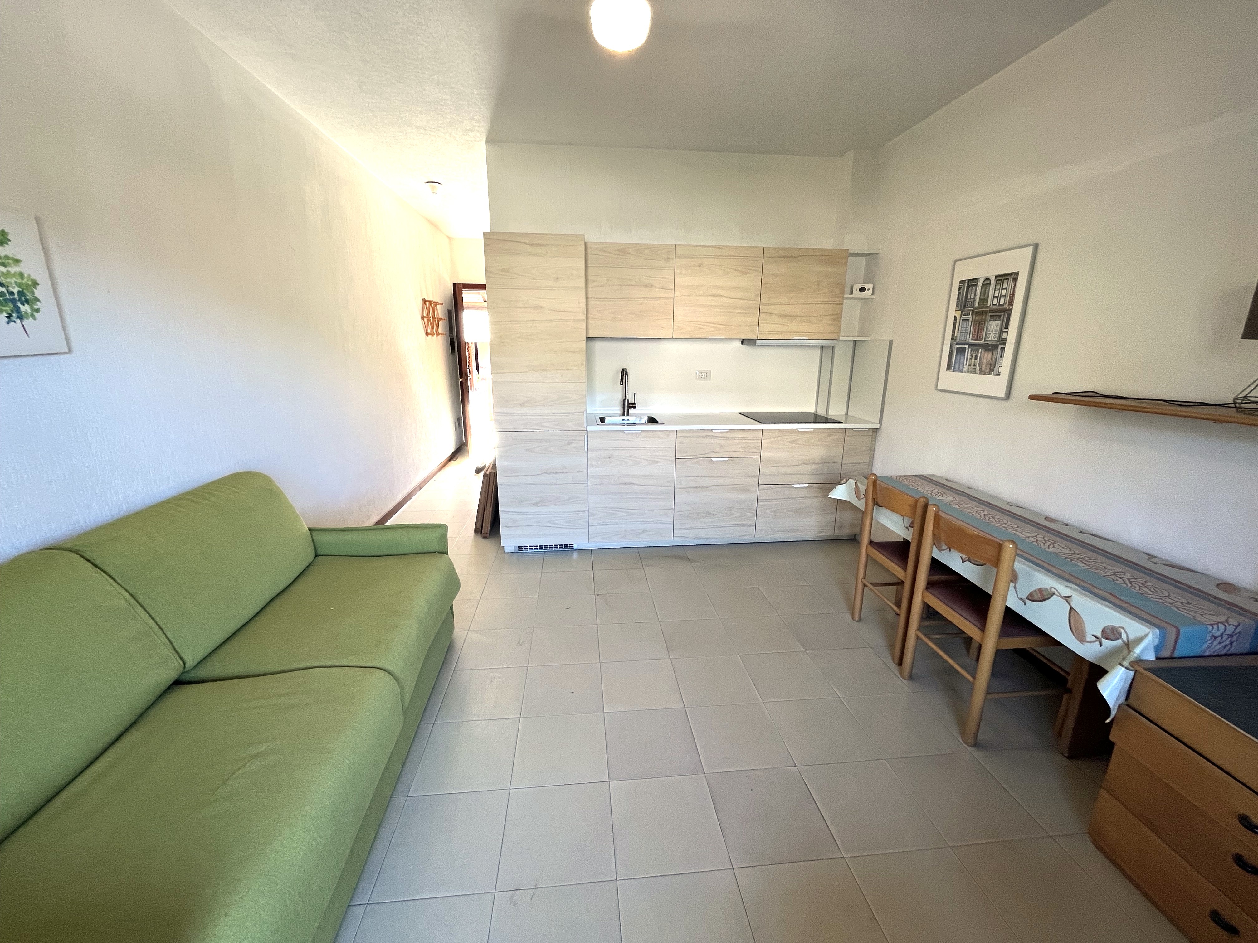 rent-gallery.alt_base