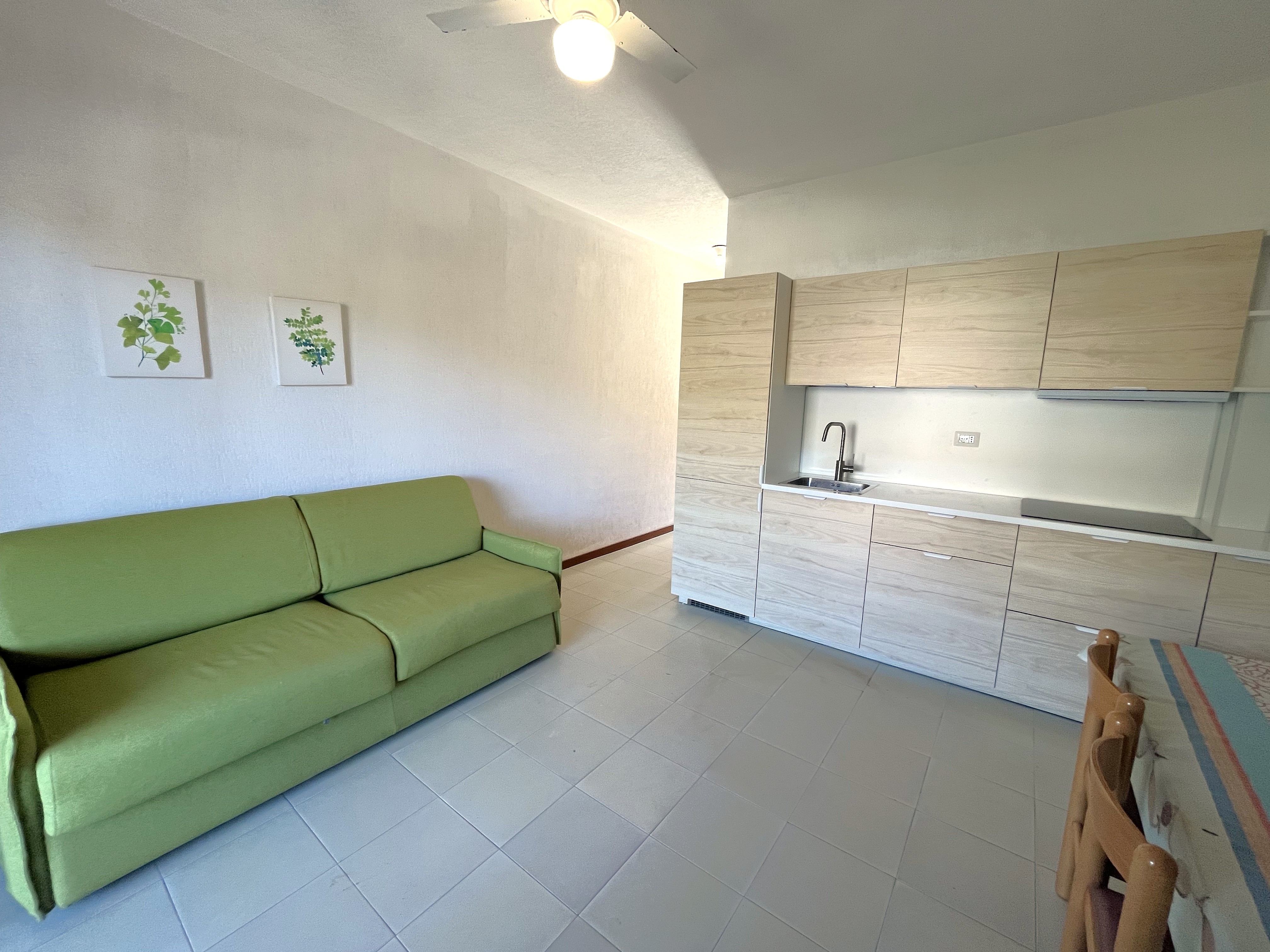 rent-gallery.alt_base