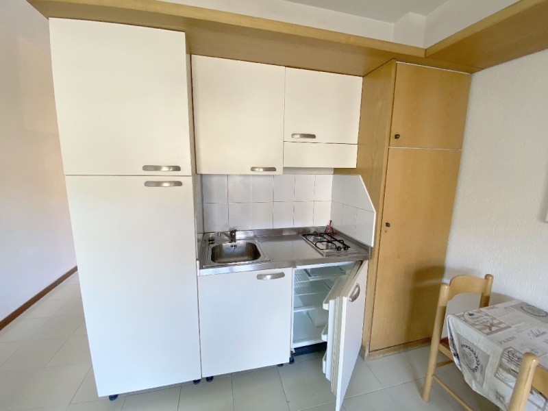 rent-gallery.alt_base