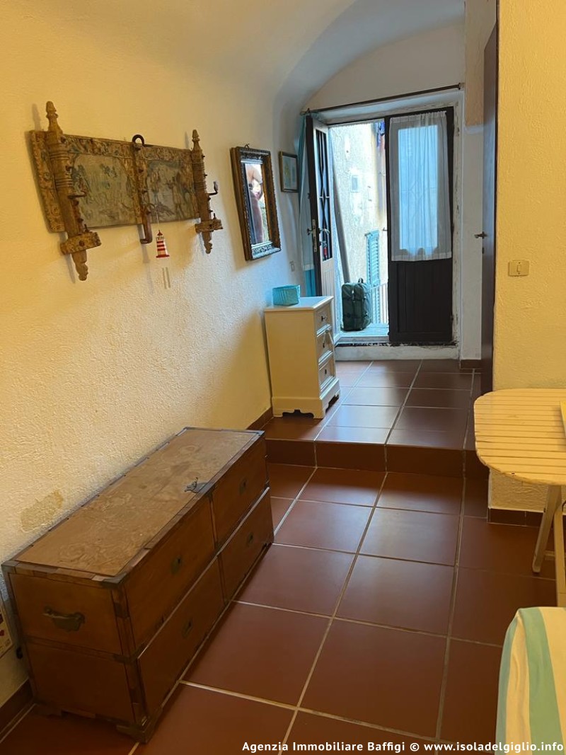 rent-gallery.alt_base