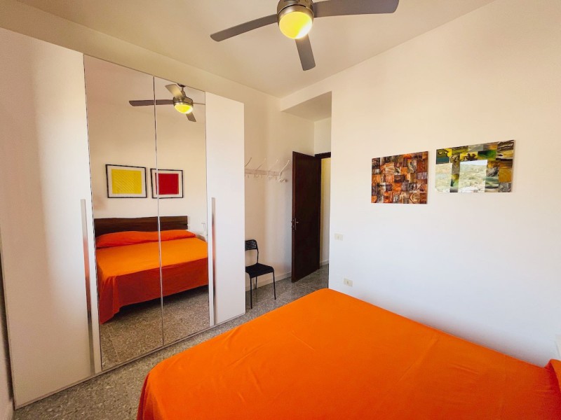 rent-gallery.alt_base