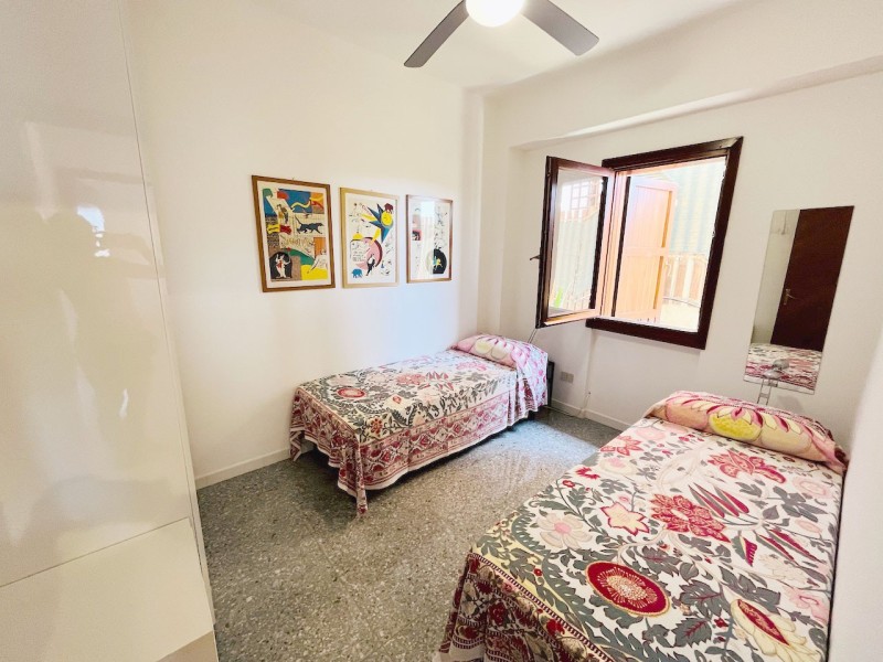 rent-gallery.alt_base