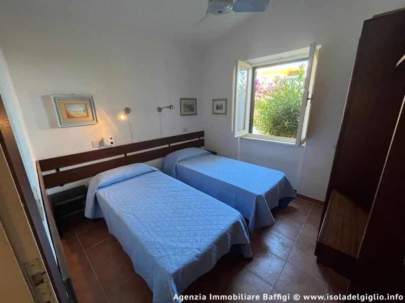 rent-gallery.alt_base