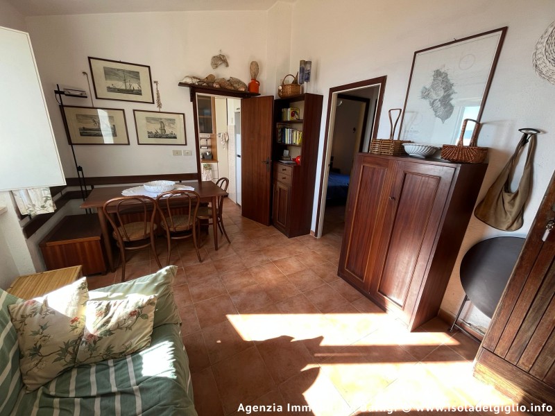 rent-gallery.alt_base