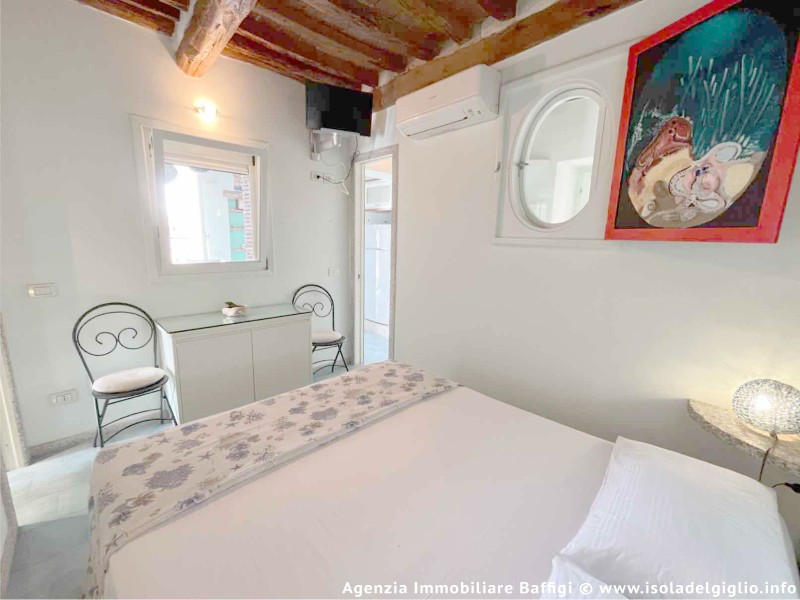 rent-gallery.alt_base