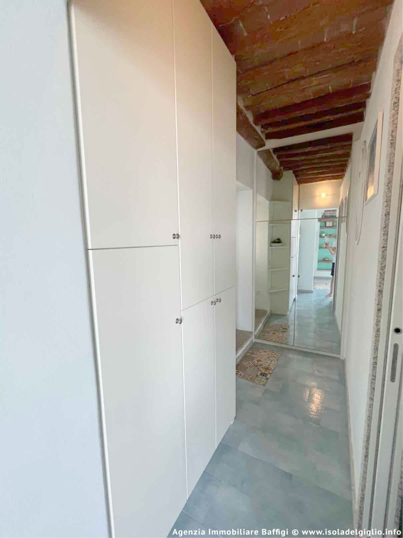 rent-gallery.alt_base