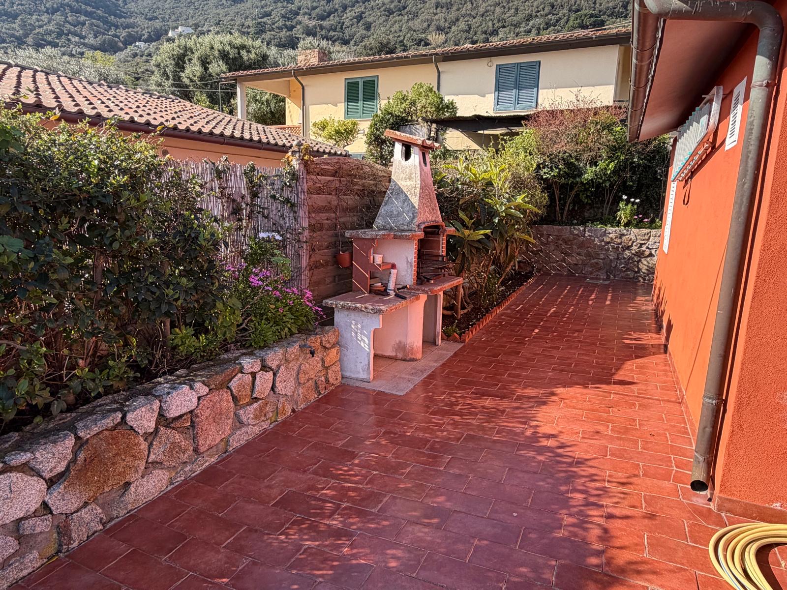 rent-gallery.alt_base