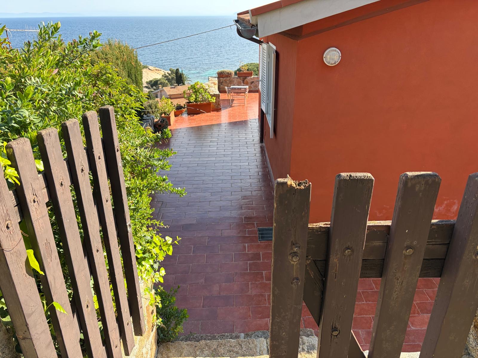 rent-gallery.alt_base