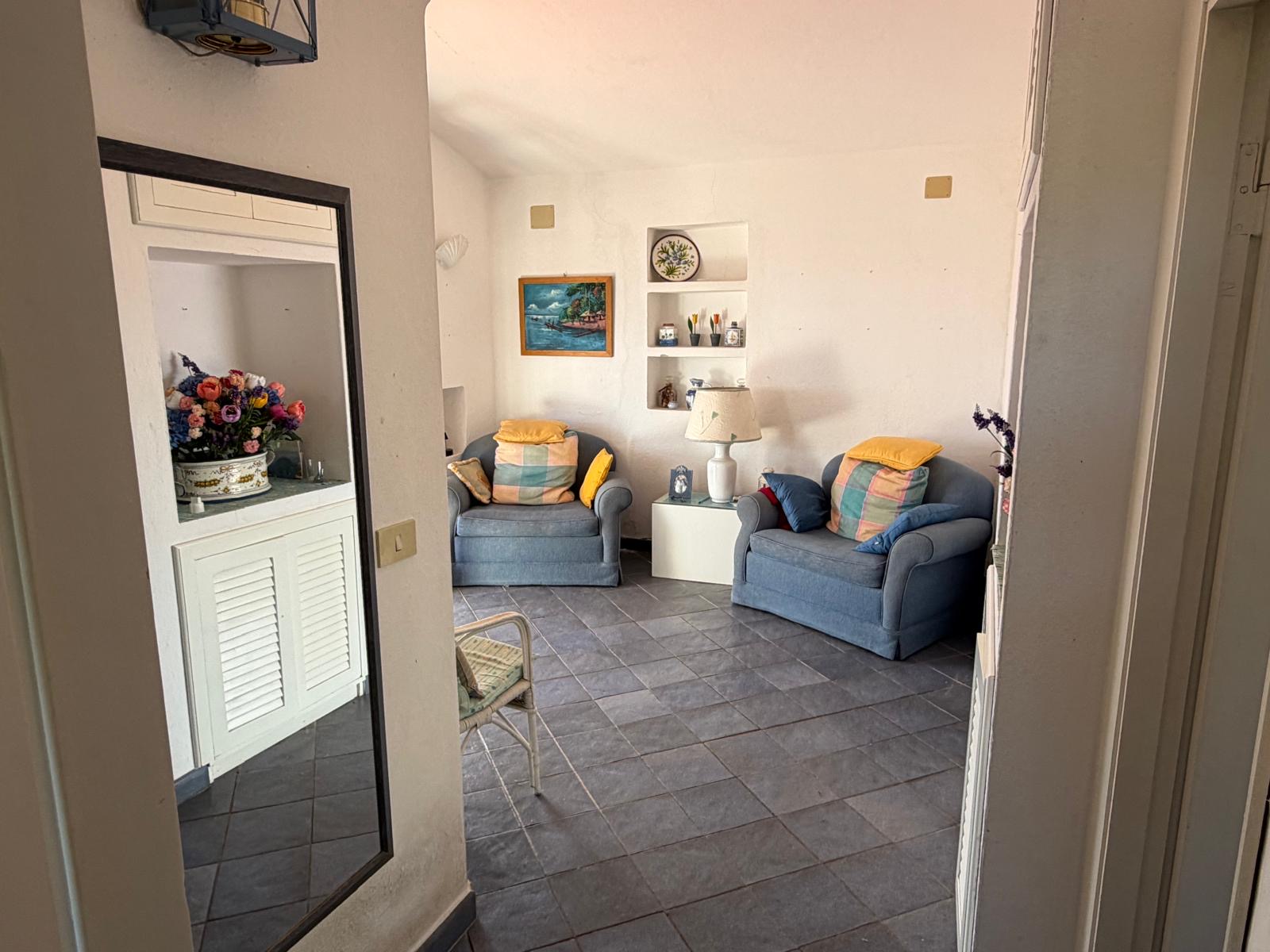 rent-gallery.alt_base