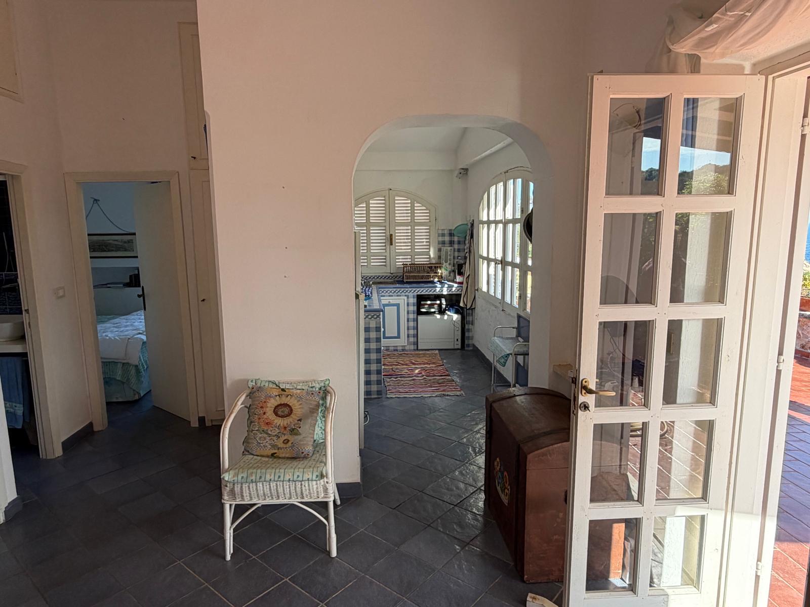 rent-gallery.alt_base