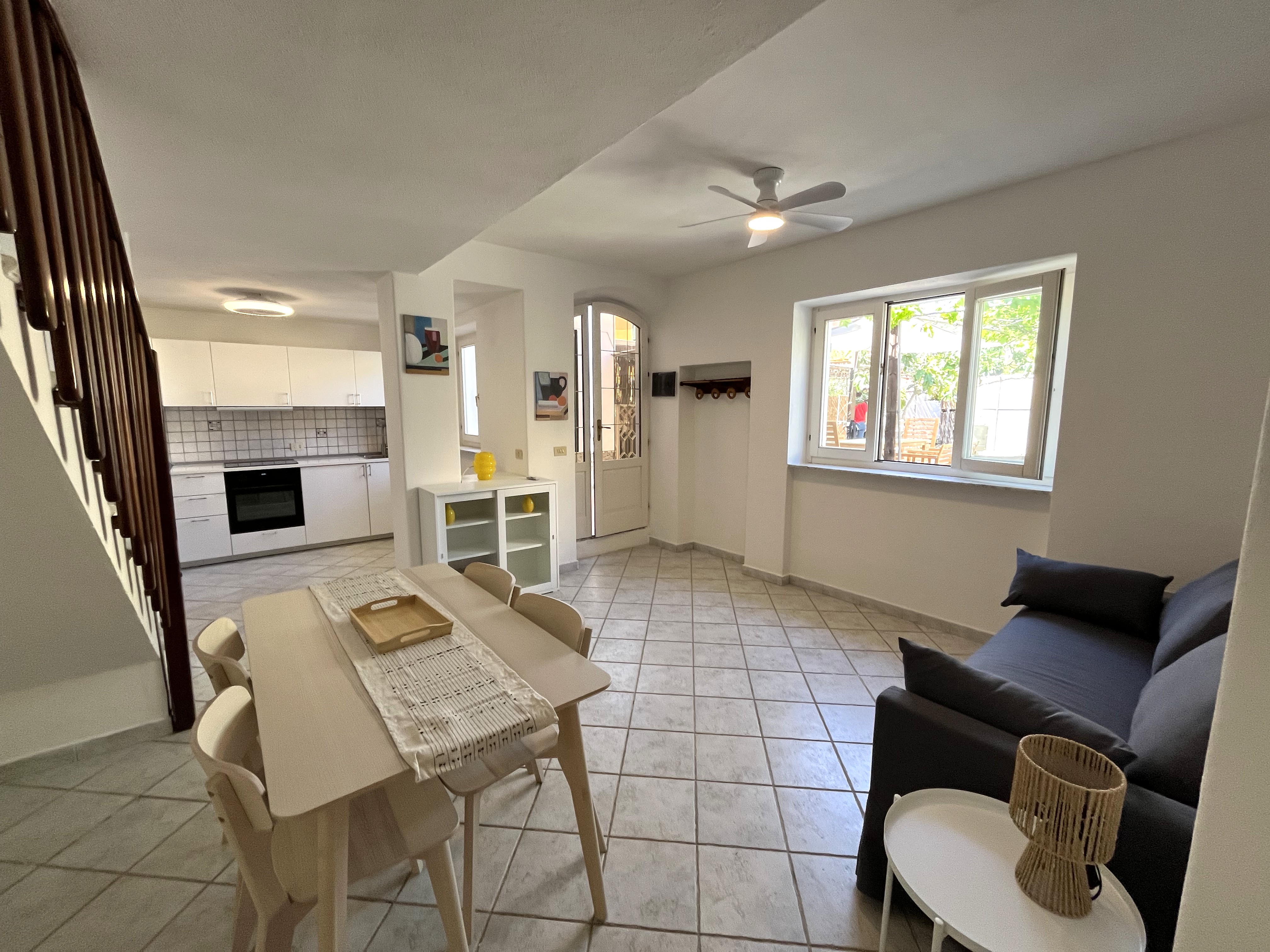 rent-gallery.alt_base
