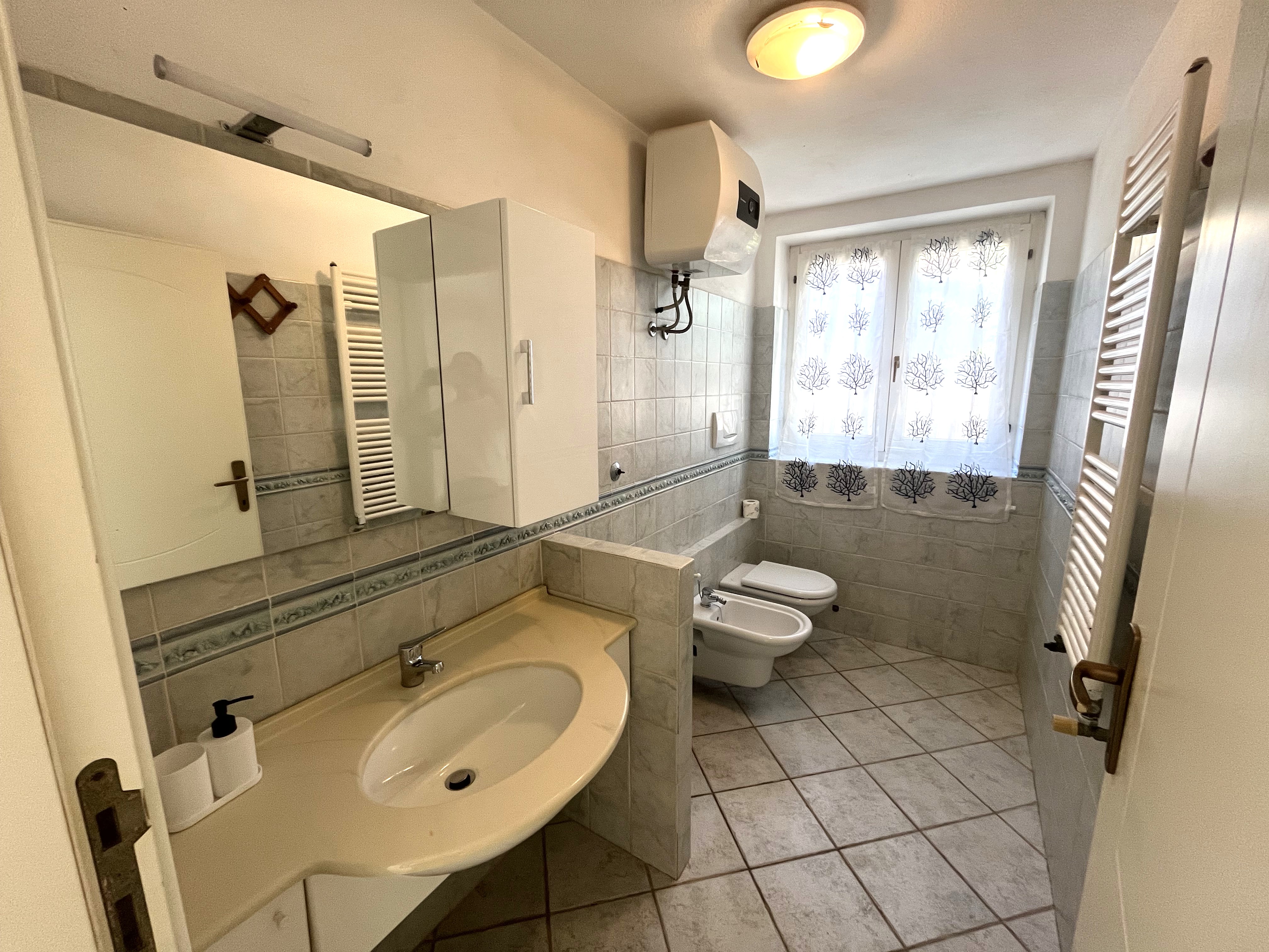 rent-gallery.alt_base