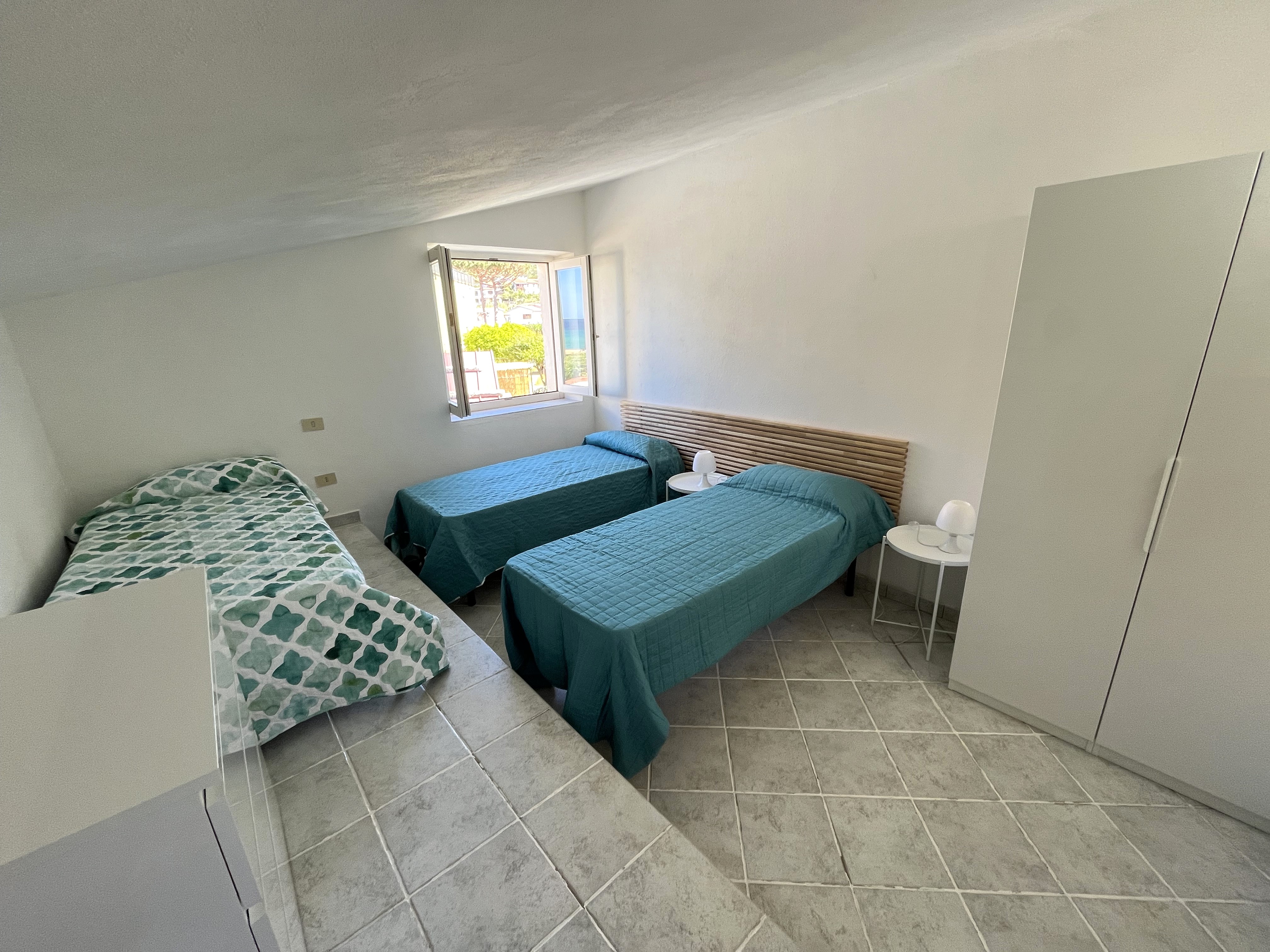 rent-gallery.alt_base