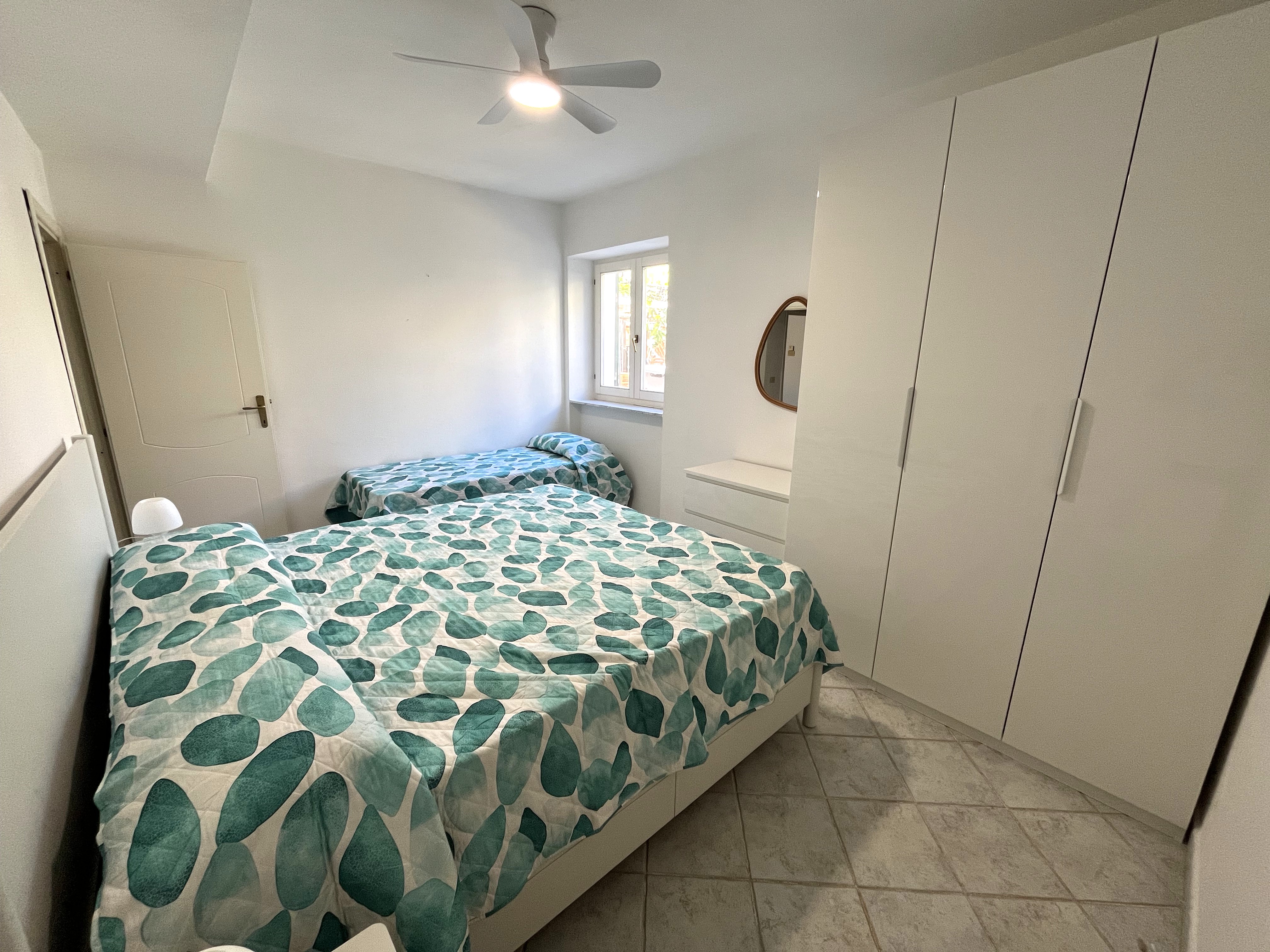 rent-gallery.alt_base