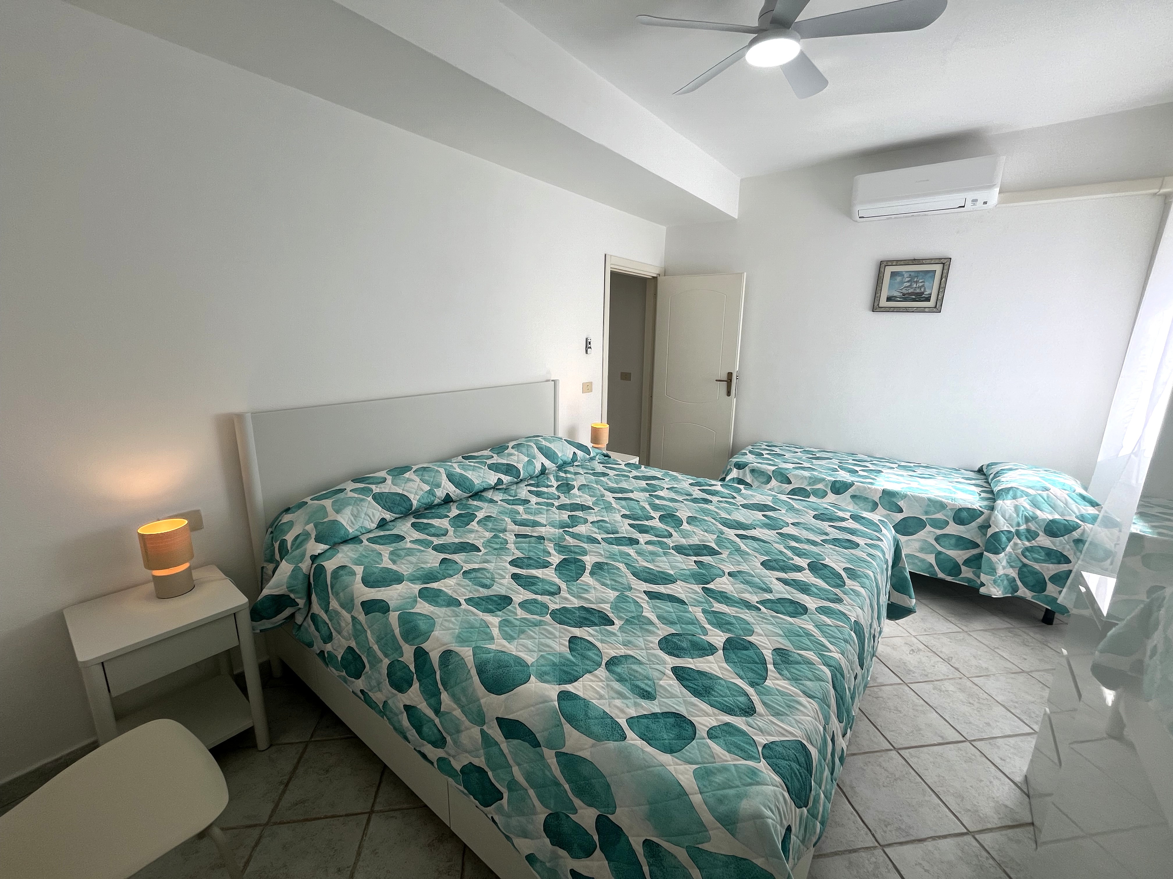rent-gallery.alt_base