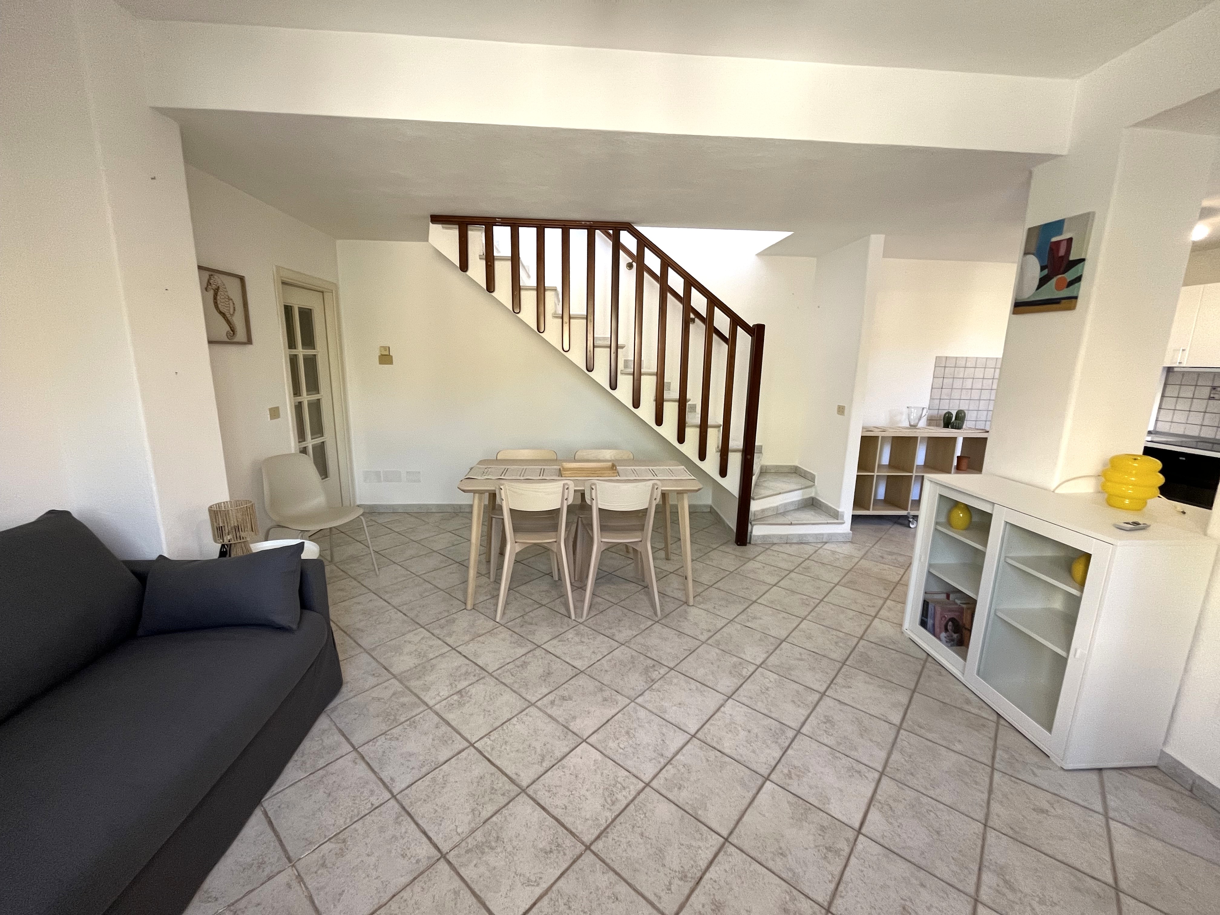 rent-gallery.alt_base